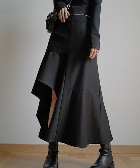 Asymmetric Flare Hem Skirt